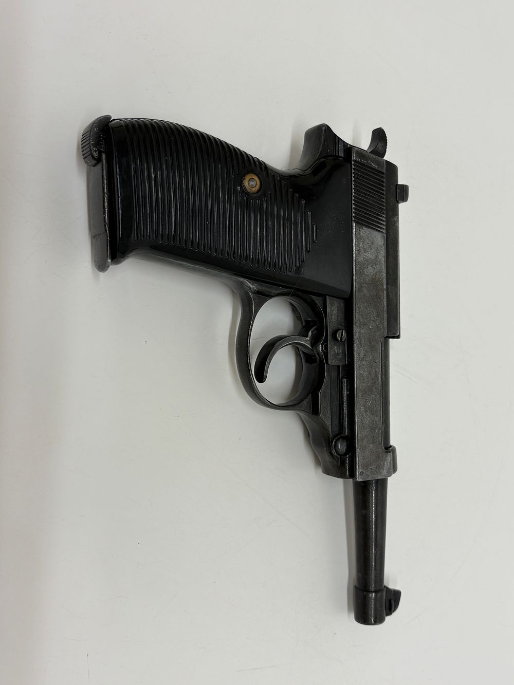 Lot 724: Replica P.38 Semi-Automatic Pistol 9mm
