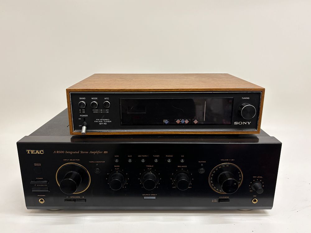 Lot 619: A TEAC A-R600 Integrated Stereo Amplifier and a Sony ST-70 FM-AM Tuner