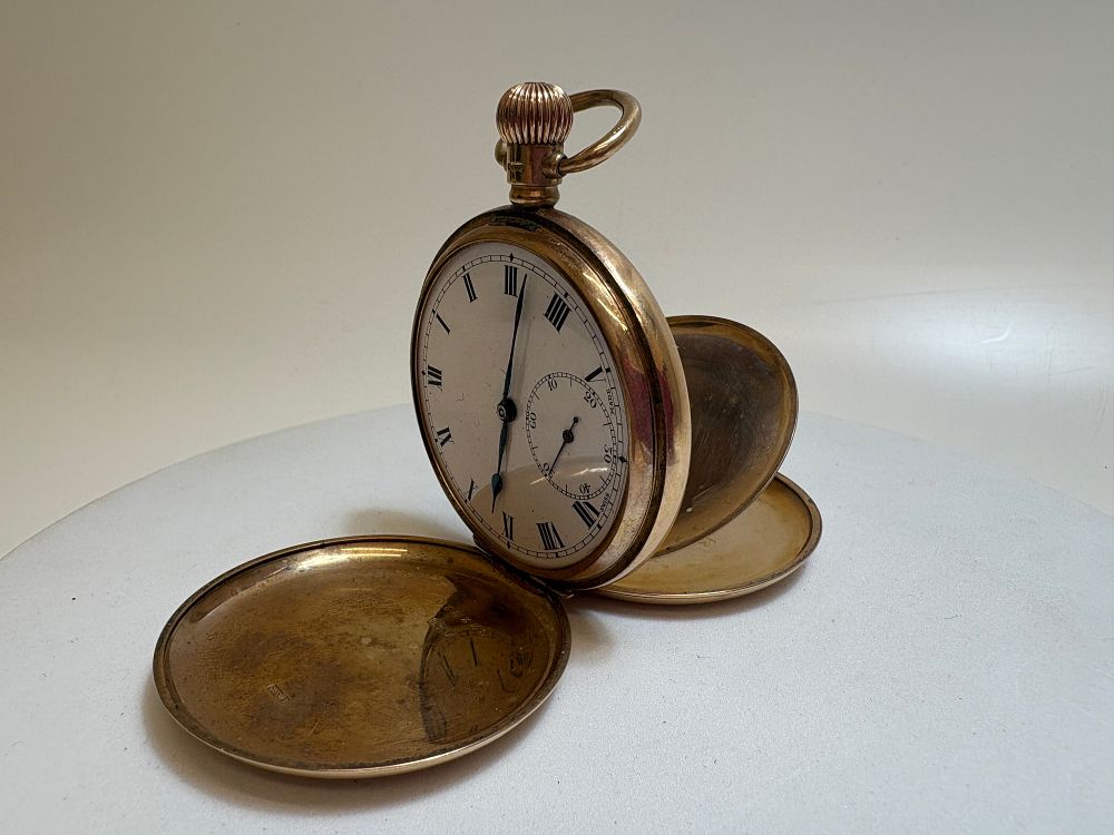Lot 29: A 9ct Gold Dennison full hunter pocket watch - working Gross weight 94.95g