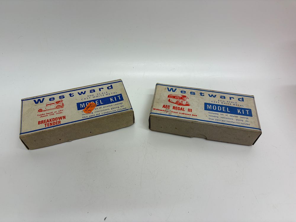 Lot 547: A Pair of Westward 4mm Scale Cast White Metal Model Kits