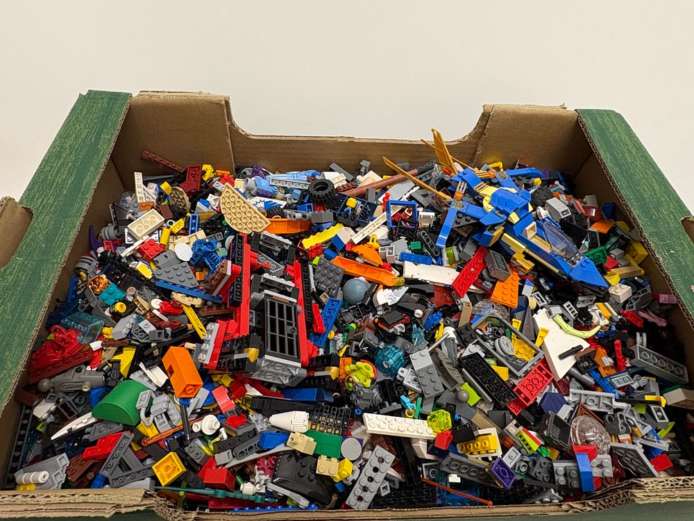 Lot 485: LEGO Assortment of Bulk Plastic Building Blocks and Components