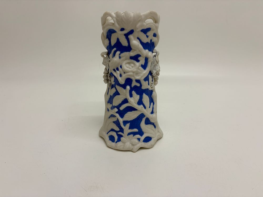 Lot 434: T.J. & J. Mayer Smalt Blue and White Parian Ware Grapevine Vase