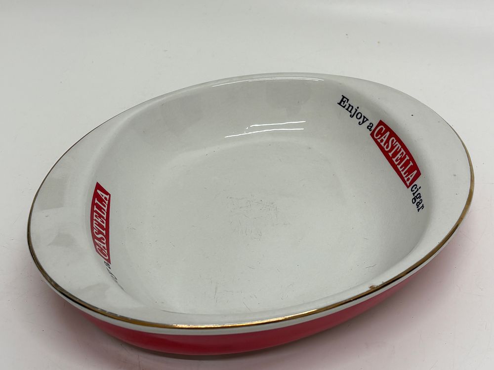 Lot 283: Wade Ceramic Castella Cigar Advertising Ashtray