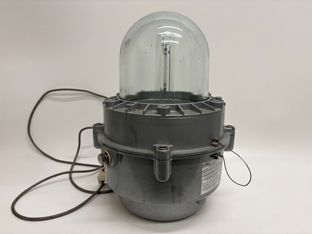 Lot 158: Hadar Lighting Ltd HDL114 400W High Pressure Sodium Industrial Wellglass Luminaire