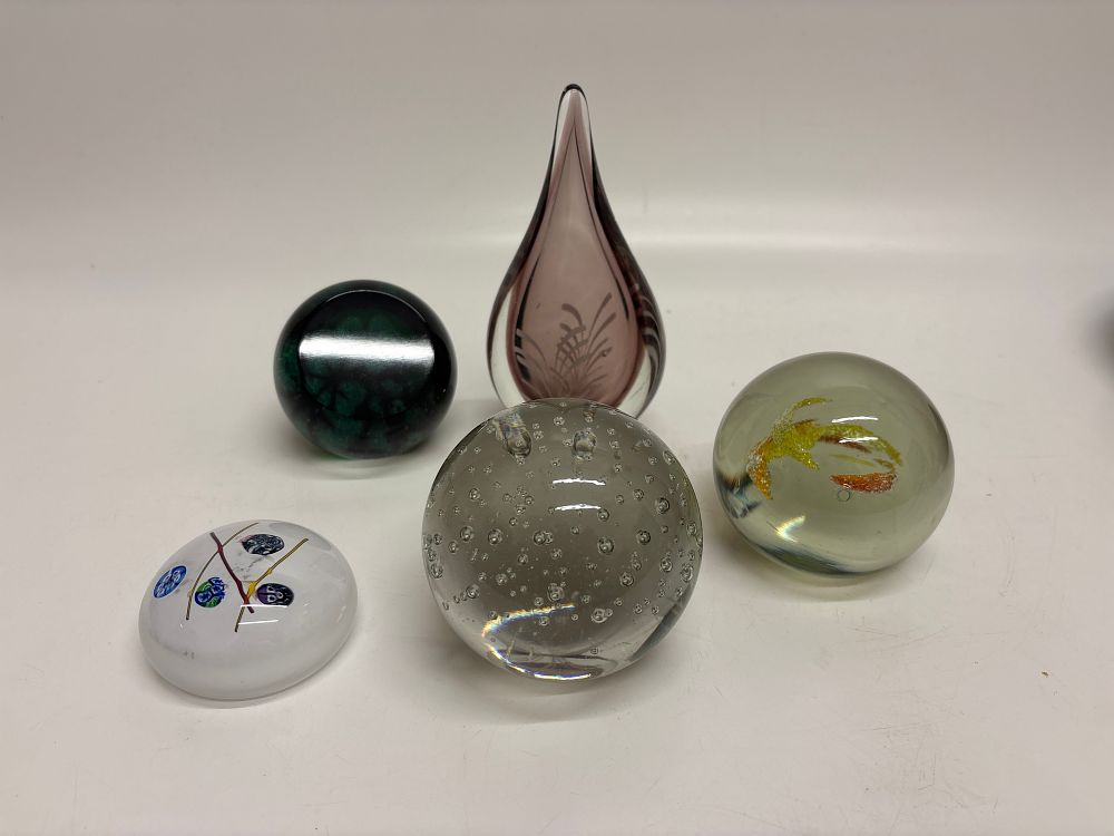 Lot 369: An Assortment of Art Glass Paperweights and a Teardrop Ornament