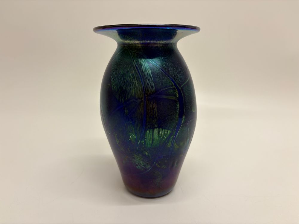Lot 382: An Alum Bay Glass Iridescent Studio Glass Vase