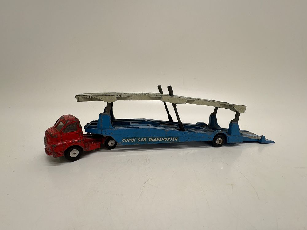 Lot 462: Corgi Major Toys Carrimore Car Transporter and Bedford S-Type Tractor Unit