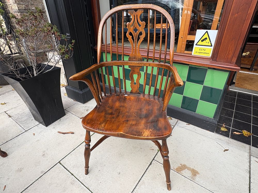 Lot 404: Late 19th Century English Mixed Wood Windsor Hoop-Back Armchair