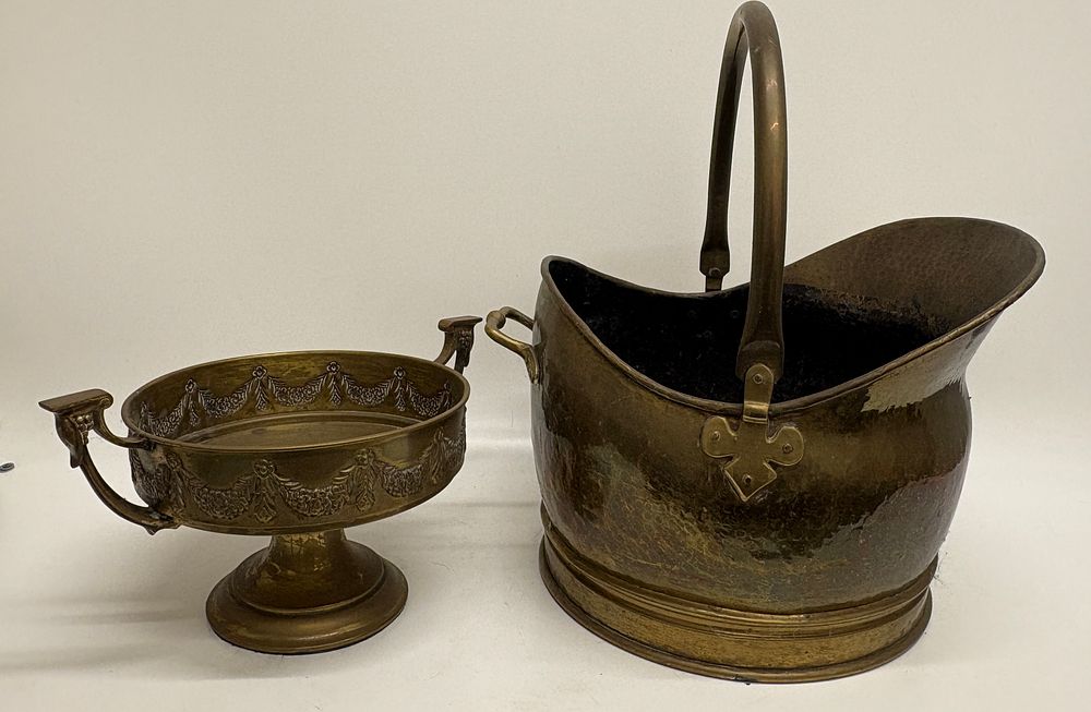 Lot 437: Two antique metalwork items comprising a 19th-century hammered copper and brass coal scuttle and a neoclassical style brass pedestal bowl