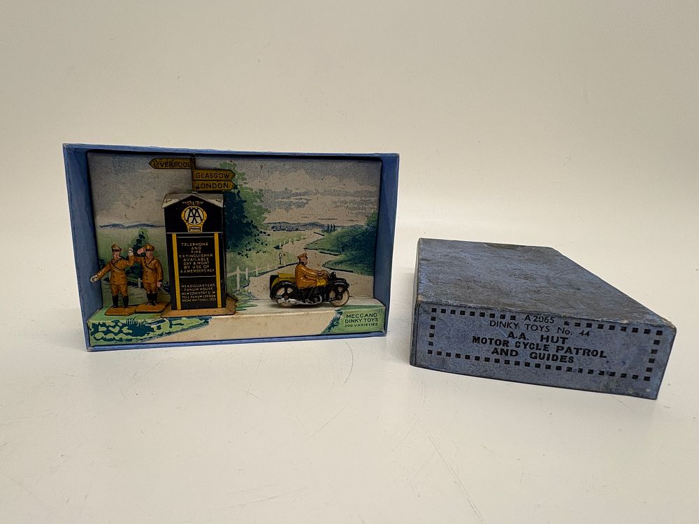 Lot 535: Dinky Toys No. 44 A.A. Hut Motor Cycle Patrol and Guides Set