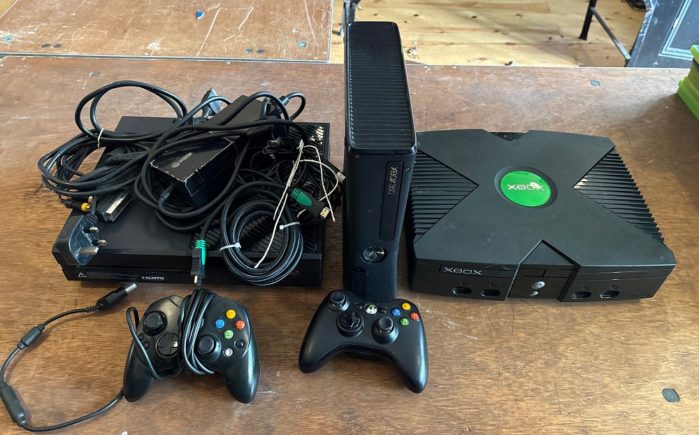 Lot 554: An Assortment of Microsoft Xbox Consoles, Controllers and Games
