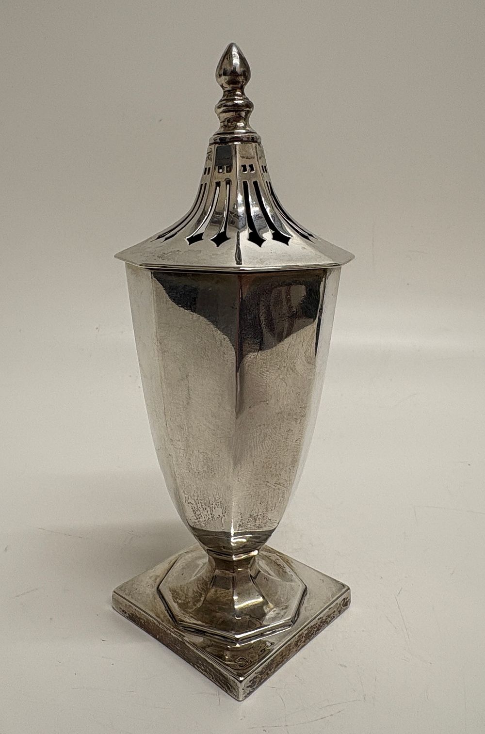 Lot 52: A Sterling Silver Hexagonal Sugar Caster circa 146g