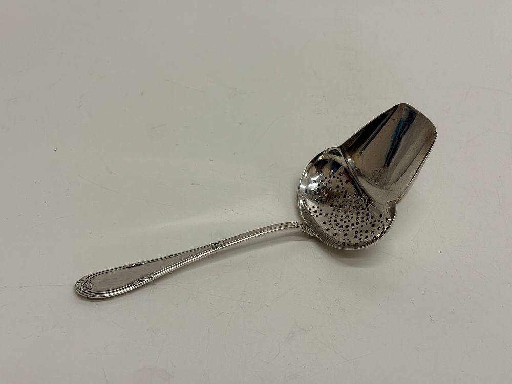 Lot 53: Sterling Silver Hooded Tea Strainer Spoon circa 43g