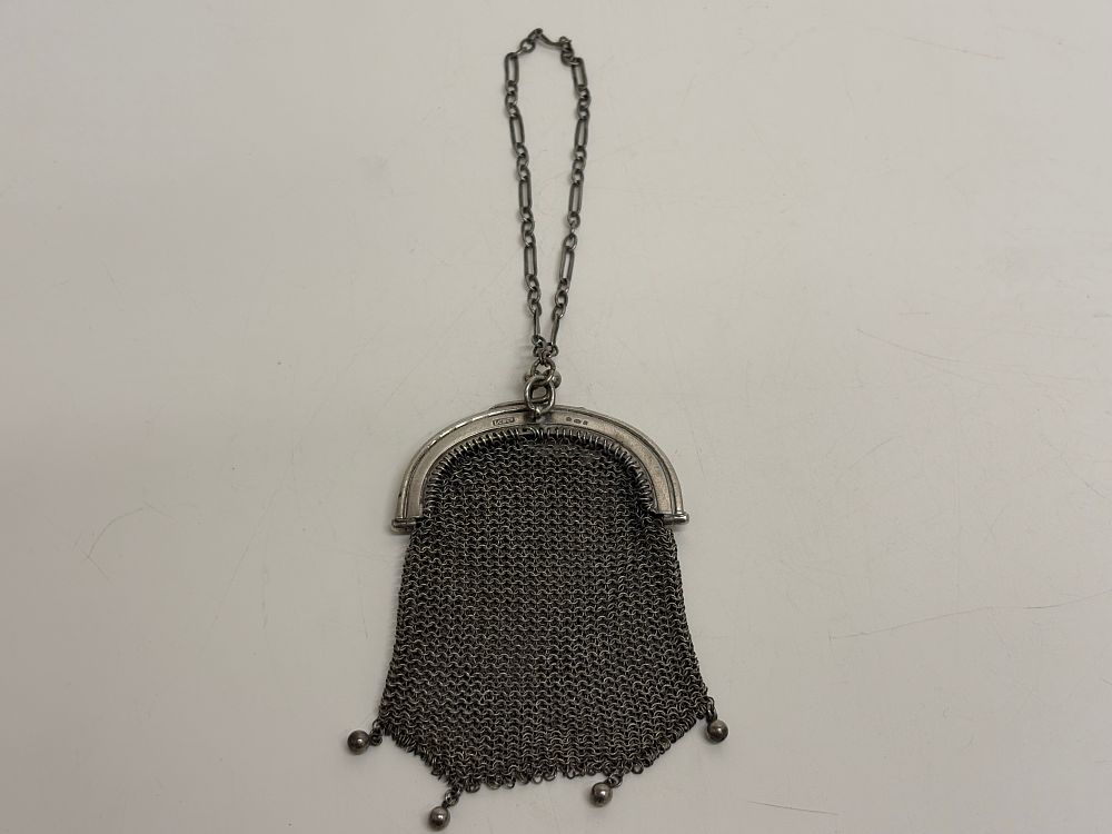 Lot 65: Sterling Silver Mesh Coin Purse London circa 40g