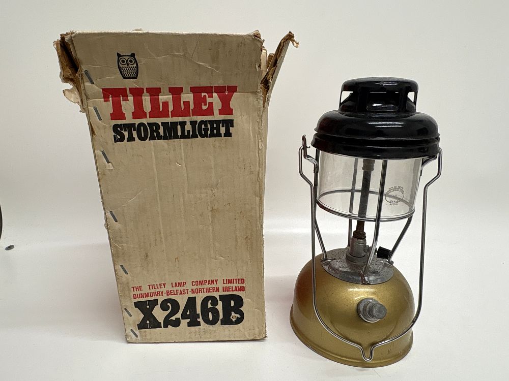 Lot 659: A Vintage Boxed Tilley Stormlight X246B Paraffin Pressure Lamp