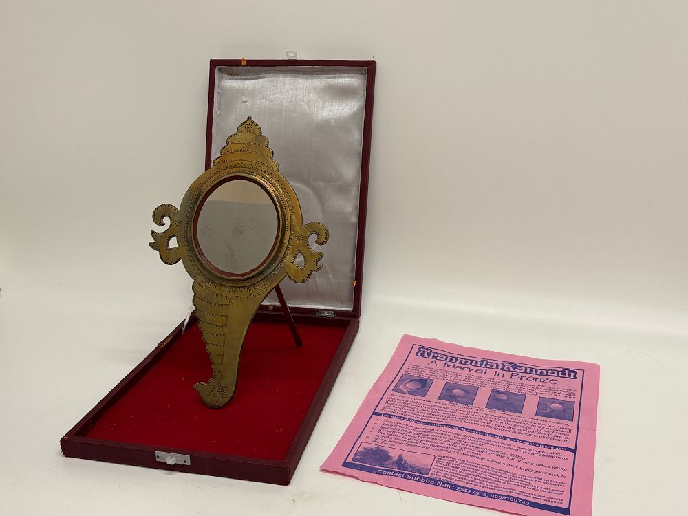 Lot 633: Aranmula Kannadi Front Surface Bronze Alloy Metal Mirror in Original Box