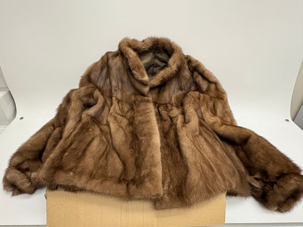 Lot 600: Mid-century natural brown mink fur bolero jacket
