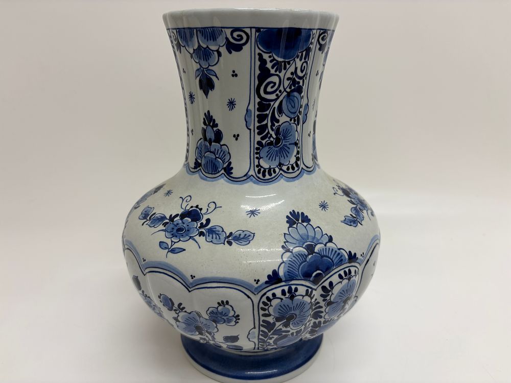 Lot 236: Royal Delft Hand Painted Blue and White Baluster Vase 26cm Tall