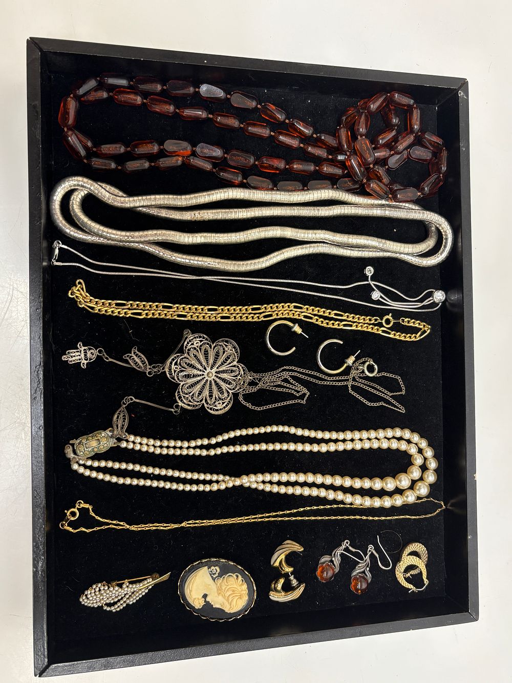 Lot 621: A Collection of Vintage Costume and Sterling Silver Jewellery