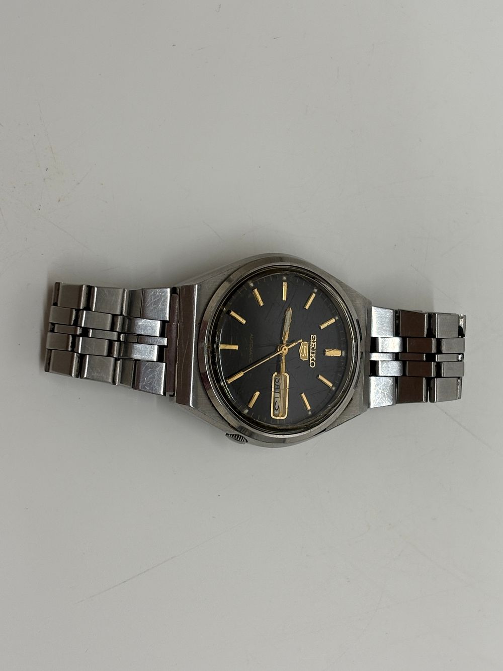 Lot 41: Seiko 5 Automatic Stainless Steel Wristwatch Reference 7009-3150