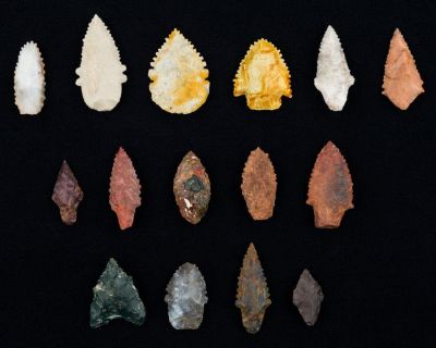 Pre-Columbian Colorful Arrowheads (15). Pre-Columbia Inca colorful arrowheads from Bolivia and