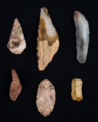 Patagonian Flint Artifacts. 6 Stone tools and arrowheads come from the Patagonian Chile and