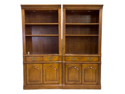 Thomasville Furniture Company bookshelves (2). Shelves measure approx. 6?8? high, 37.5? wide 