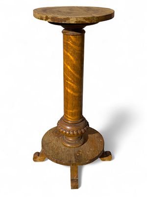 Arts & Crafts/Victorian Pedestal Stand. Quarter sawn oak Arts &amp; Crafts / Victorian pedestal 