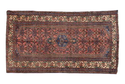 SA Hamadan Area Rug. Semi-antique Hamadan area rug measuring approx. 3'4" x 5'11". Condition: 