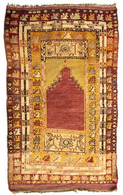 Antique Turkish Prayer Rug. Antique Turkish prayer rug measuring approx. 5'3" x 3'4". Condition: 