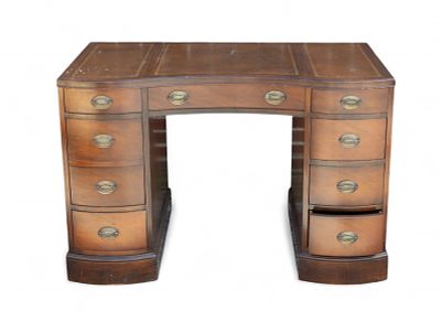 Sligh-Lowry Keyhole Serpentine Mahogany Desk. Slighlowry Furniture Co. serpentine mahogany desk 