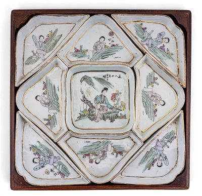 Antique Chinese Porcelain Sweetmeat Set w/ Figures. Antique Chinese porcelain sweetmeat 
