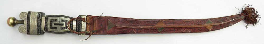 Lot 190: A RARE TUAREG PRESENTATION DAGGER