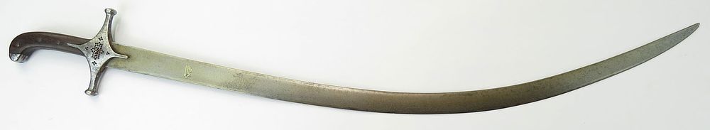 Lot 239: A PERSIAN SHAMSHIR SWORD
