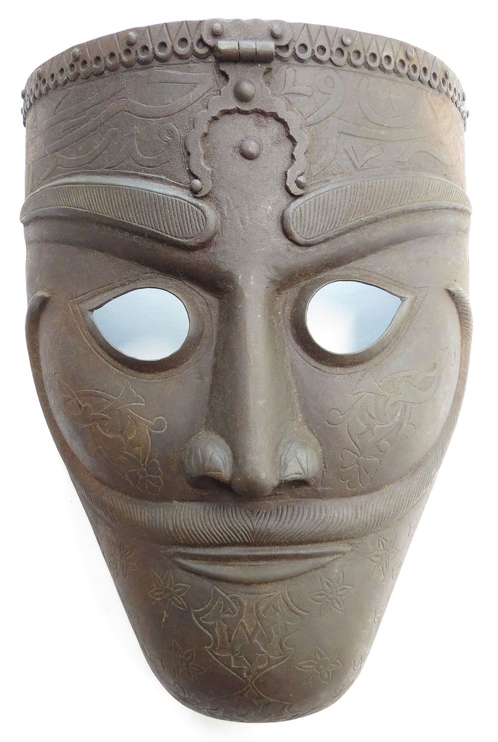 Lot 313: A RARE STEEL GOLDEN HORDE REPLICA HELMET MASK