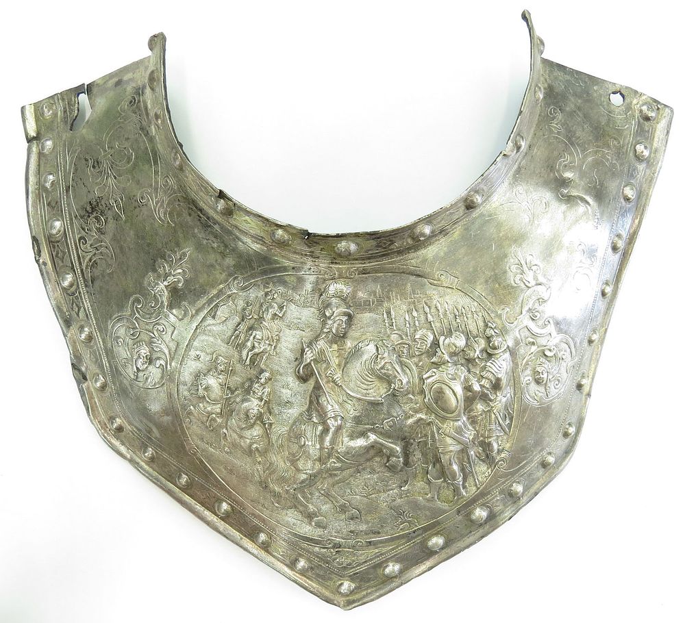 Lot 182: A VICTORIAN-ERA RENAISSANCE GORGET
