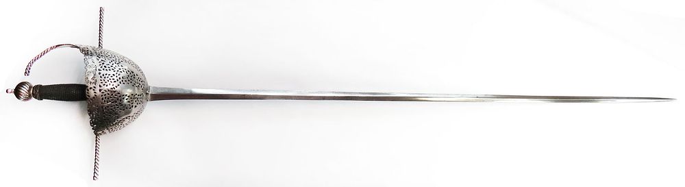 Lot 196: AN ITALIAN CUPHILT RAPIER SWORD