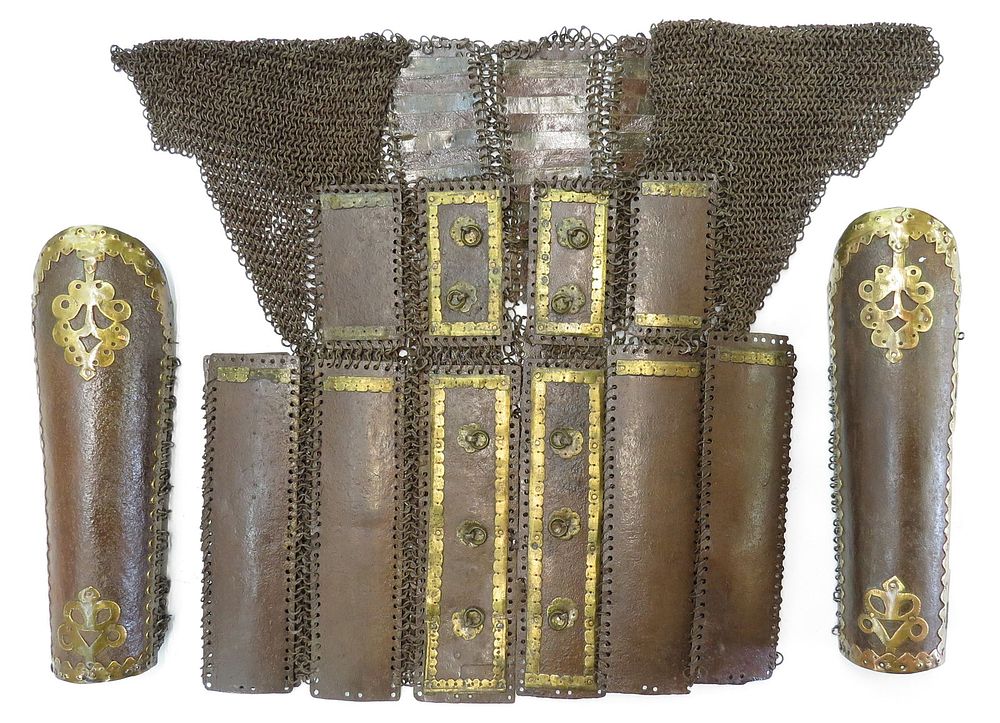 Lot 199: A RARE SINDH MAIL AND PLATE ARMOR