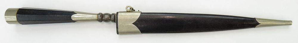 Lot 277: A CORSICAN VENDETTA DAGGER