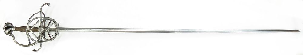 Lot 188: A RINGHILT RAPIER SWORD