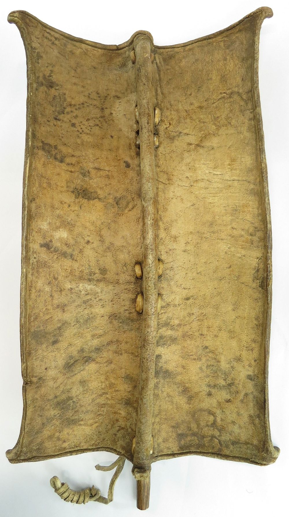 Lot 295: A RARE SUDANESE SHIELD