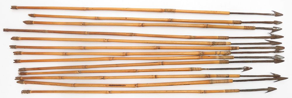 Lot 309: A SET OF WEST AFRICAN ARROWS