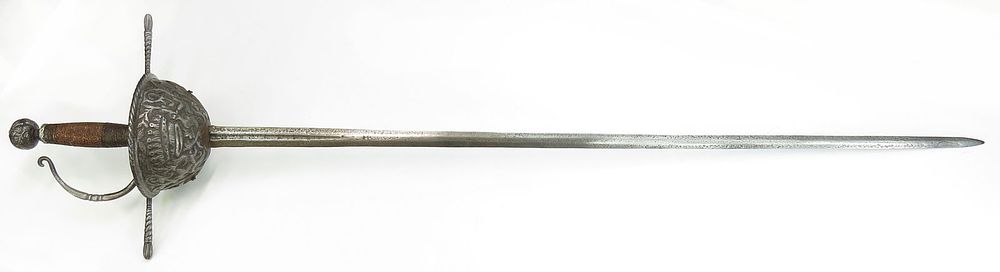 Lot 193: A RARE FRENCH CUPHILT RAPIER