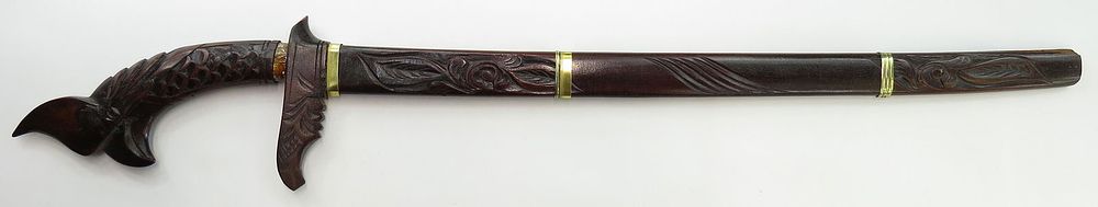 Lot 393: A DECORATIVE PARANG SWORD