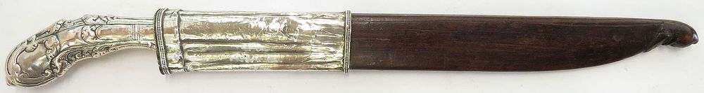 Lot 167: A RARE SRI LANKA PIHA KAETTA KNIFE