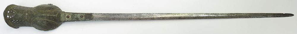 Lot 175: A RARE INDIAN PATA SWORD