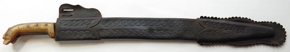 Lot 305: A MEXICAN REVOLUTIONARY WAR-ERAMACHETE SWORD