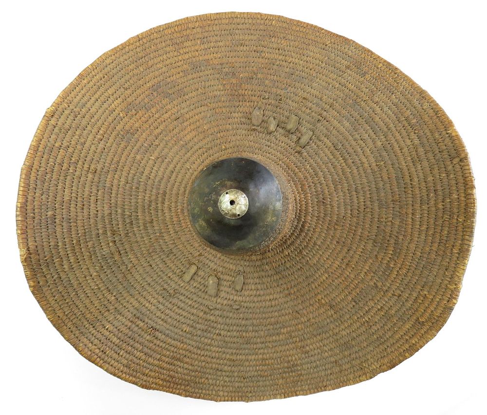 Lot 323: A WEST AFRICAN SHIELD