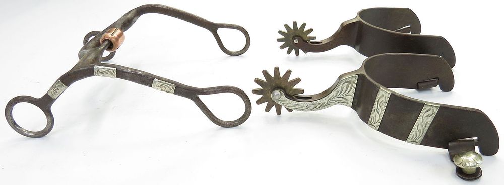 Lot 363: A SET OF WESTERN SPURS AND BIT