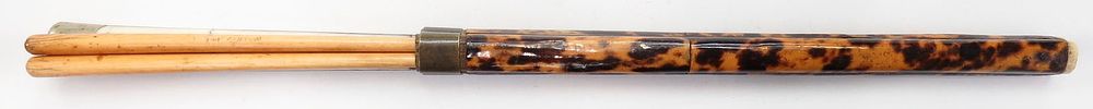 Lot 391: A CHINESE TROUSSE DAGGER